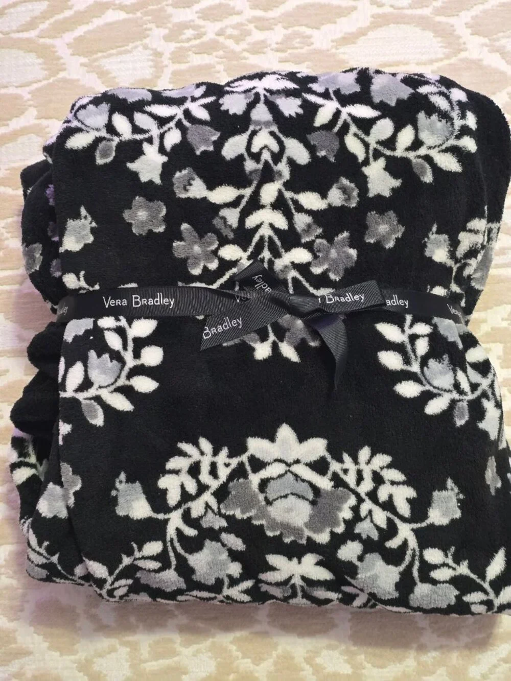 NWT Vera Bradley Chandelier Noir Floral Throw Blanket 80